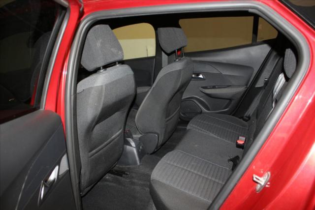 Peugeot 2008 image 3