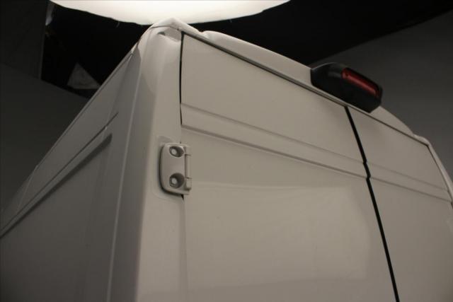 Peugeot Boxer image 6