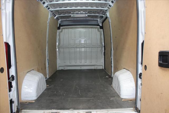 Peugeot Boxer image 8