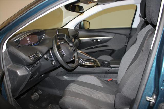 Peugeot 5008 image 1