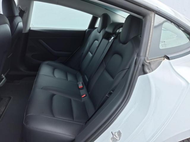 Tesla Model 3 image 8