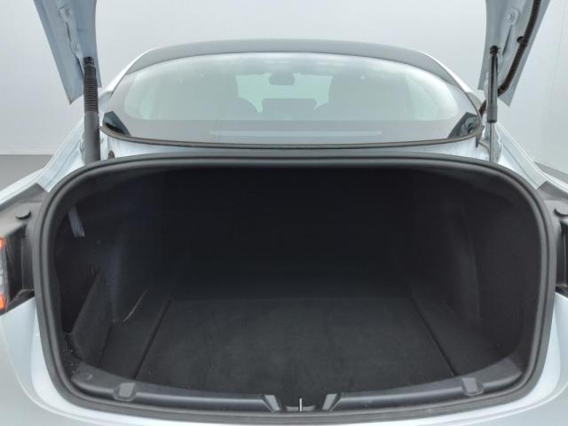 Tesla Model 3 image 2