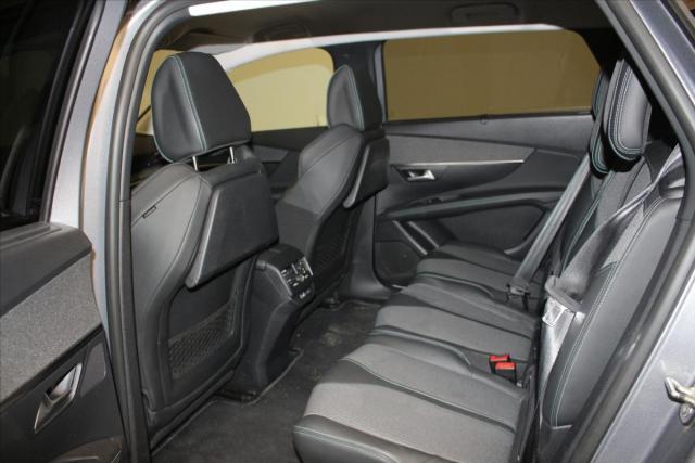 Peugeot 5008 image 8