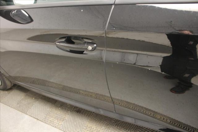 Peugeot 208 image 3