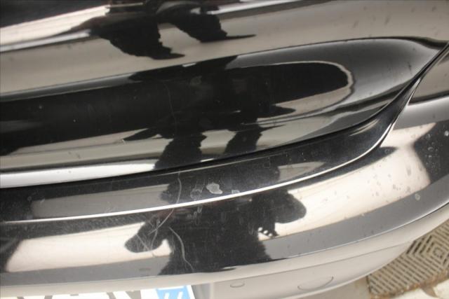 Peugeot 208 image 8