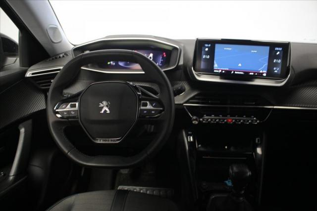 Peugeot 2008 image 3