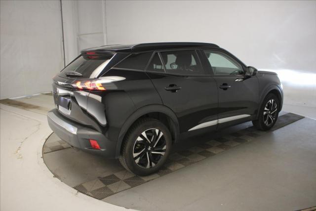 Peugeot 2008 image 8
