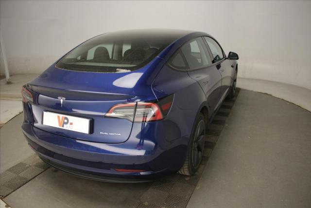 Tesla Model 3 image 3