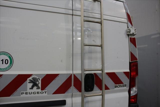 Peugeot Boxer image 3