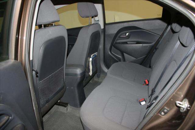 Kia Rio image 2