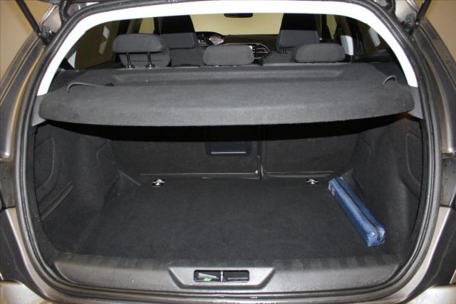 Peugeot 308 image 8