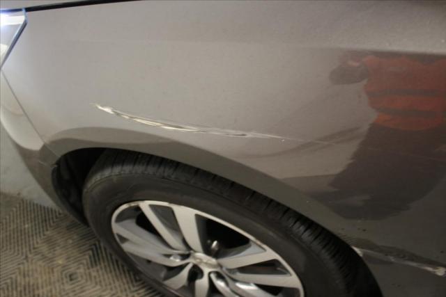 Peugeot 308 image 2