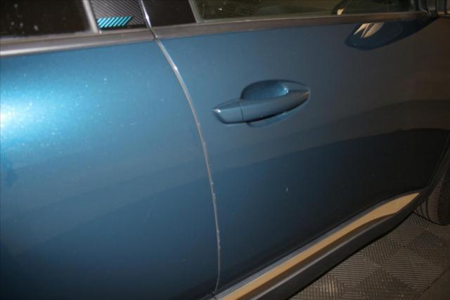Peugeot 3008 image 2