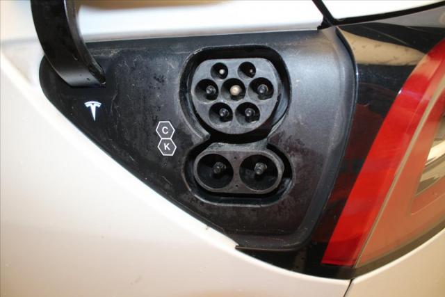 Tesla Model Y image 4