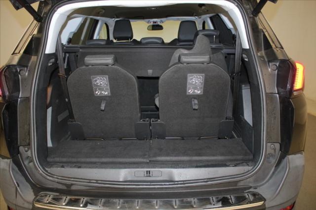 Peugeot 5008 image 1