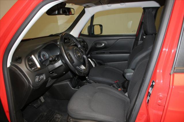 Jeep Renegade image 6