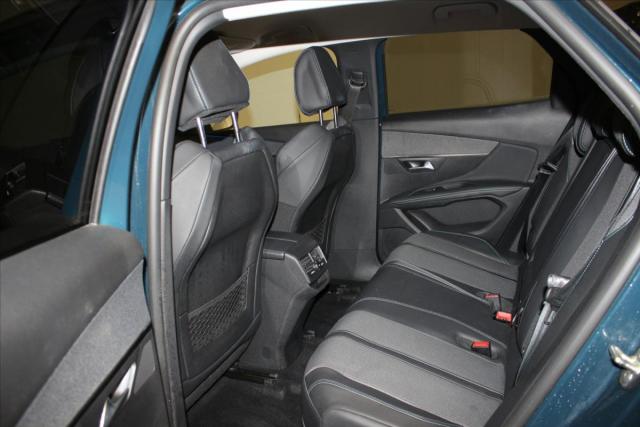 Peugeot 3008 image 2