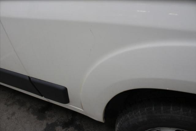Peugeot Boxer image 2