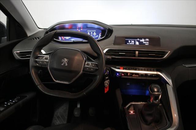 Peugeot 3008 image 1