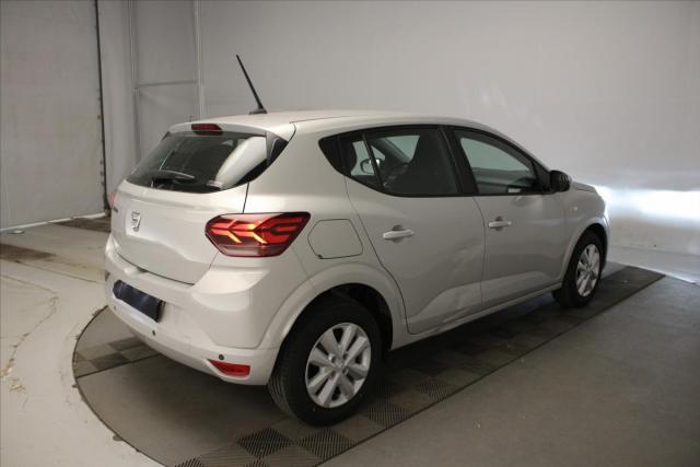 Dacia Sandero image 8