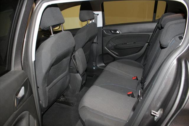 Peugeot 308 image 6