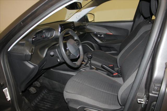 Peugeot 2008 image 6