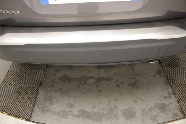 Peugeot 2008 image 3