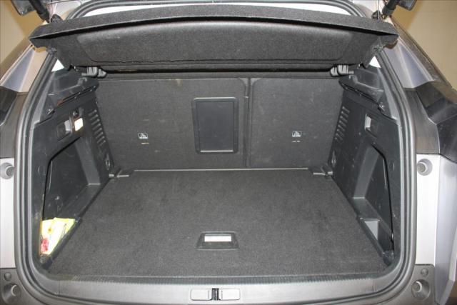 Peugeot 3008 image 8