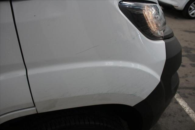 Peugeot Boxer image 8