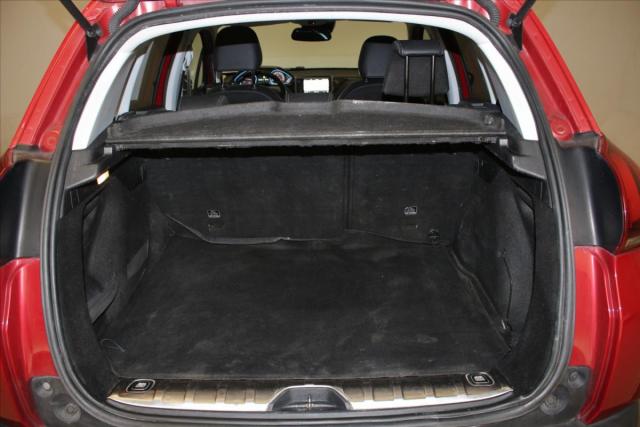 Peugeot 2008 image 2