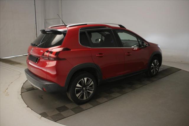 Peugeot 2008 image 7