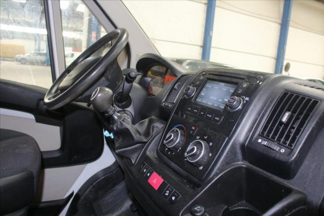 Peugeot Boxer image 6