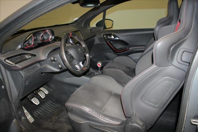 Peugeot 208 image 5