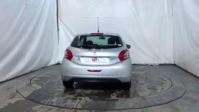 Peugeot 208 image 5