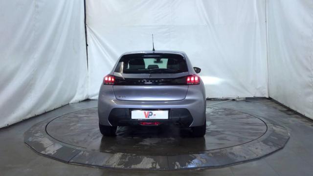 Peugeot 208 image 7