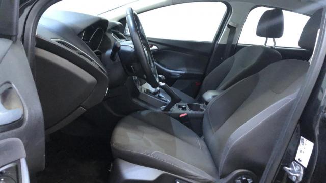 Ford Focus image 6