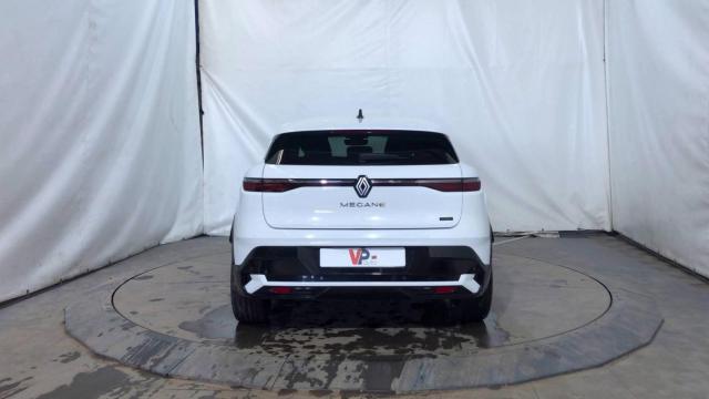 Renault Mégane E-Tech image 8