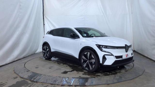 Renault Mégane E-Tech image 3
