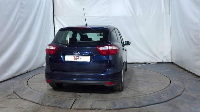 Ford C-Max image 8