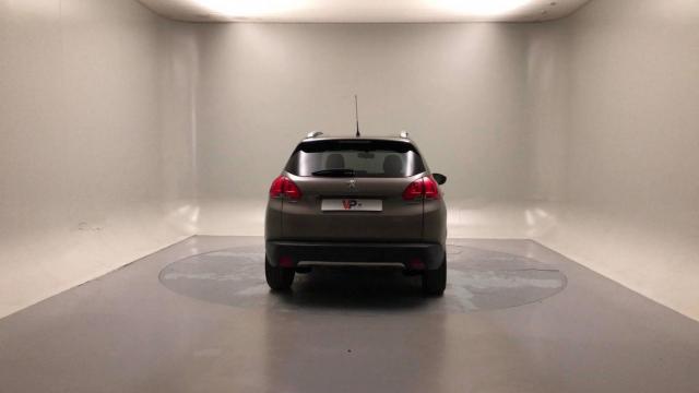 Peugeot 2008 image 2