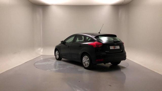 Ford Focus image 7