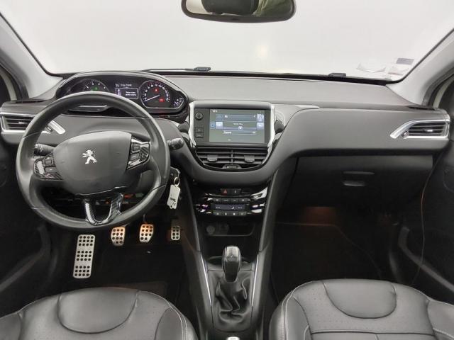 Peugeot 208 image 3
