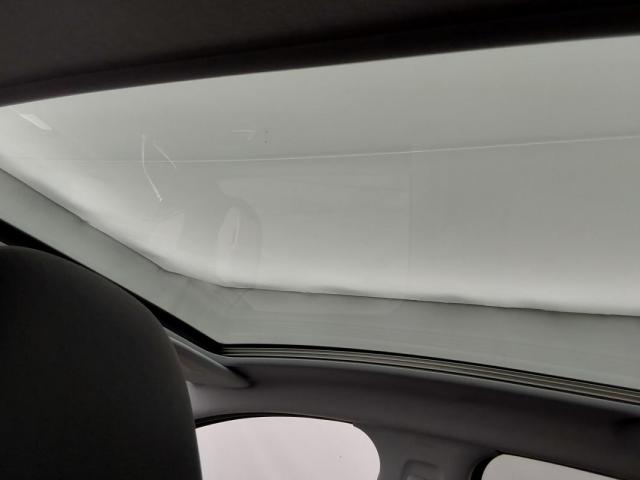 Peugeot 208 image 7