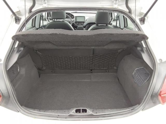 Peugeot 208 image 1