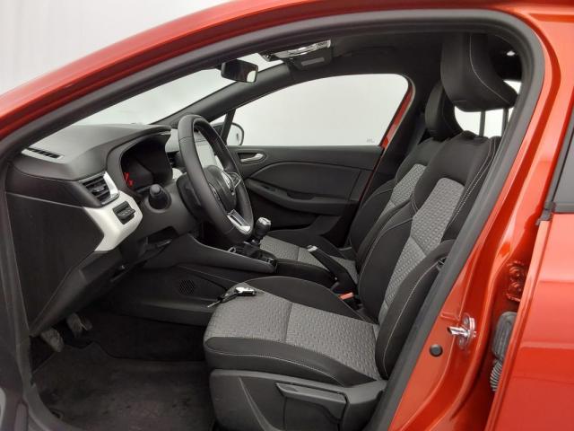Renault Clio image 2