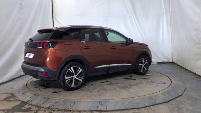Peugeot 3008 image 2