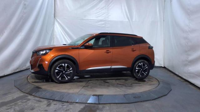 Peugeot 2008 image 2