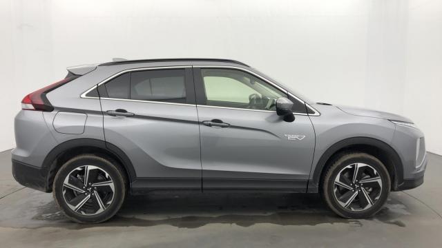 Mitsubishi Eclipse Cross image 6