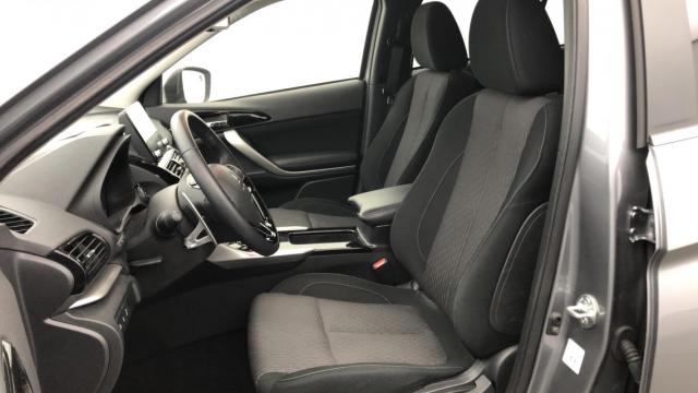 Mitsubishi Eclipse Cross image 4