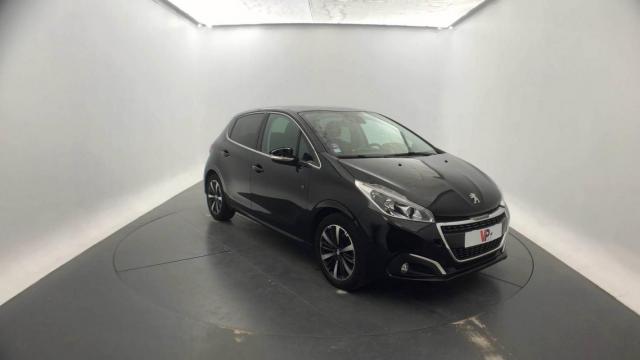 Peugeot 208 image 1